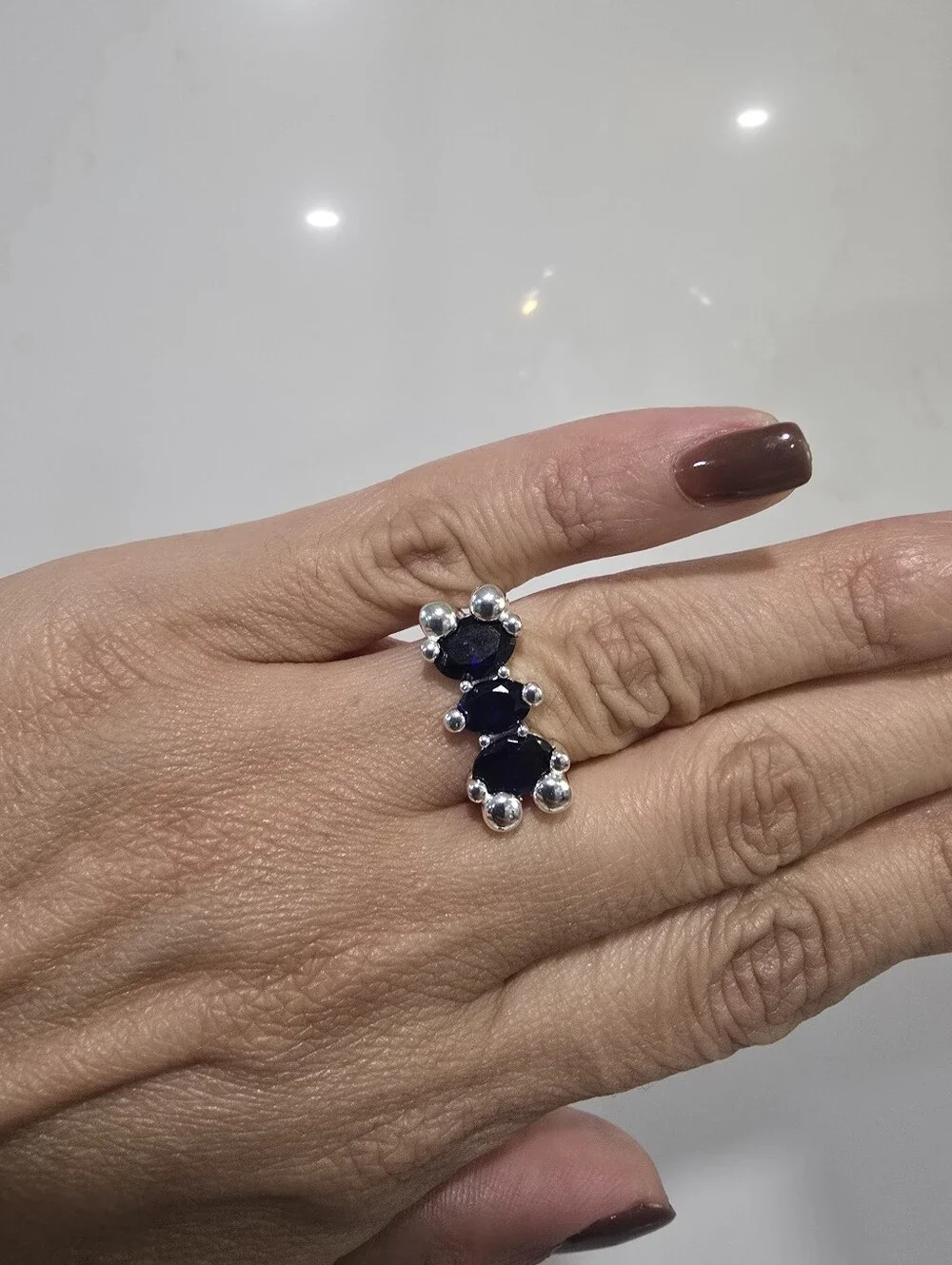 Tous Medium silver bear motif Ring with lab-grown blue sapphire Color Bear LGG